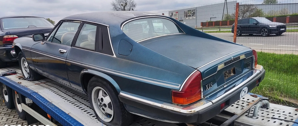 Jaguar XJS cena 22500 przebieg: 94988, rok produkcji 1985 z Rawicz małe 22